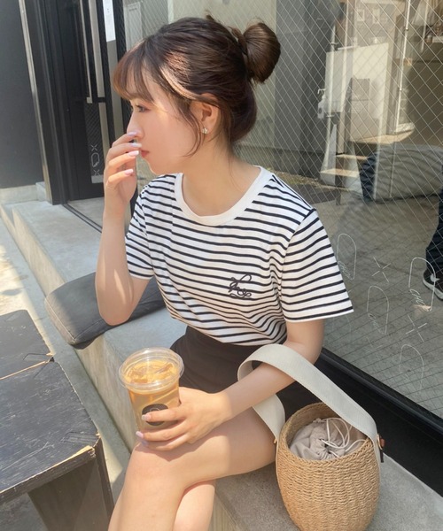 one after another NICE CLAUP（ワンアフターアナザーナイスクラップ）の「ワンポイントロゴ刺繍T【ZOZO限定商品】（Tシャツ/カットソー・レディース・ブラック系その他/オートミール/ホワイト系その他/オフホワイト・FREE）」の15枚目の写真