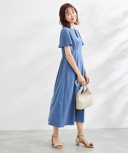 ROPE' PICNIC（ロペピクニック）の「キーネックきれいめワンピース（ワンピース・レディース・ベージュ系その他/ブルー/ネイビー・38）」の9枚目の写真
