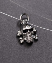 IO（イオ）（イオ）の「【サージカルステンレス】金属アレルギー対応　スカルヘッドシルバーチャーム（チャーム）」