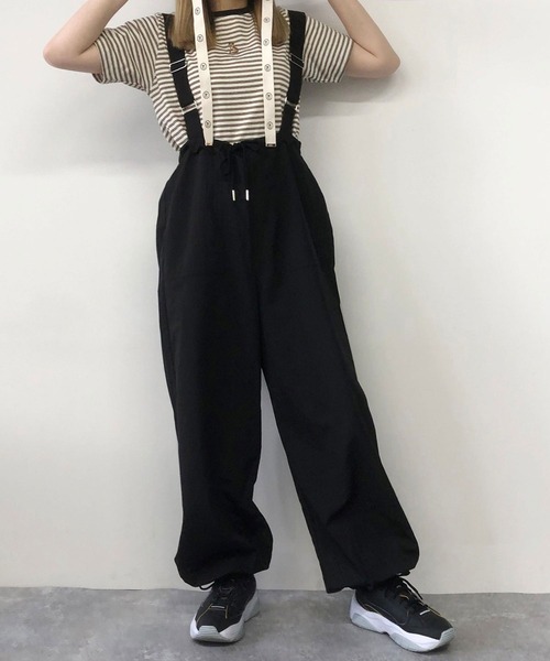 179/WG(イチナナキュウダブルジー)の「サスペンダーパラシュートパンツ(その他パンツ・レディース・オフホワイト/ブラック・MEDIUM)」の2枚目の写真