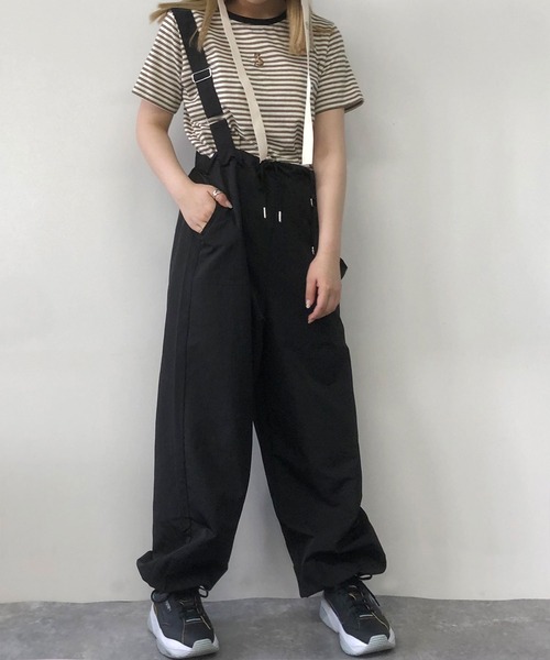 179/WG(イチナナキュウダブルジー)の「サスペンダーパラシュートパンツ(その他パンツ・レディース・オフホワイト/ブラック・MEDIUM)」の17枚目の写真
