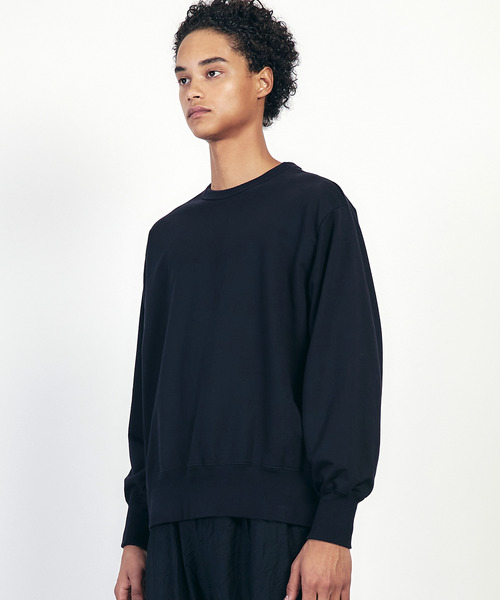 TROVE(トローヴ)の「TROVE トローヴ / 36G WASHI URAKE CREW NECK ハイゲージニット和紙裏毛クルーネックスウェット ビッグシルエットロンT / RK-PN020(スウェット・メンズ・ダークネイビー・3/1/2)」の1枚目の写真