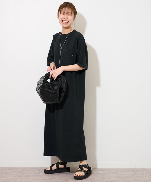 Snow Peak(スノーピーク)の「《WEB限定追加2》別注【Snow Peak】*RE Classic Logo Printed ワンピース(ワンピース・レディース・ベージュ/グリーン/ブラック・FREE)」の2枚目の写真