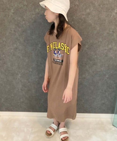 THE CASUAL（カジュアル）の「ビッグシルエット　ノースリーブ　ワンピ（ワンピース・キッズ・チャコール/モカ/ミント/グリーン系その他/ネイビー/ベージュ/杢グレー/ダークグリーン/オフホワイト/ブラウン系その他/ラベンダー/ピンク/ベージュ系その他/ダークグリーン系/ブラック/グレー系その他/ブラック系その他2/ブラック系その他・110cm/120cm/130cm/140cm/150cm/160cm）」の21枚目の写真