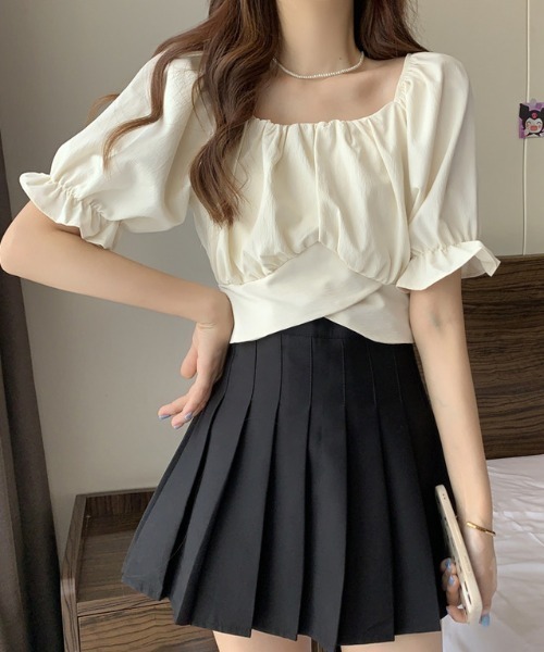 DIAVEL(ディアベル)の「【五色展開 】ボリュームスリーブバックリボンショート丈2WAY半袖トップス/短丈ブラウス(シャツ/ブラウス・レディース・サックスブルー/アイボリー/ブラック/ホワイト/ピンク・M)」の9枚目の写真