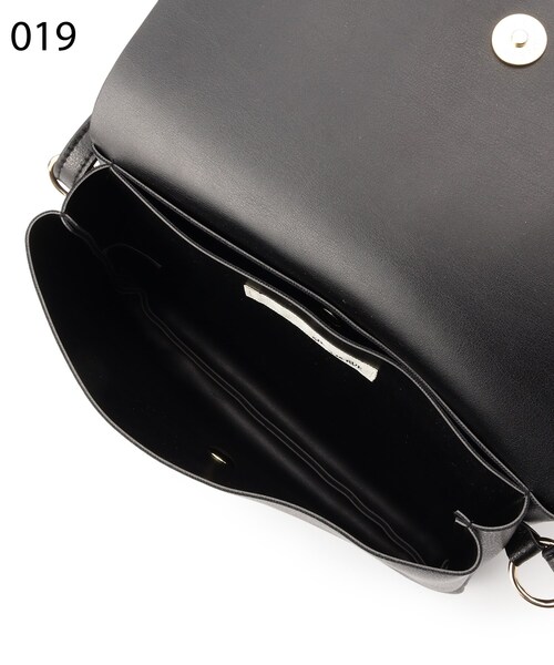 SHOO・LA・RUE（シューラルー）の「◆【軽量】ふわっと軽いフラップショルダーバッグ（ショルダーバッグ・レディース・ライトグレー/ブラック/イエロー・00）」の5枚目の写真