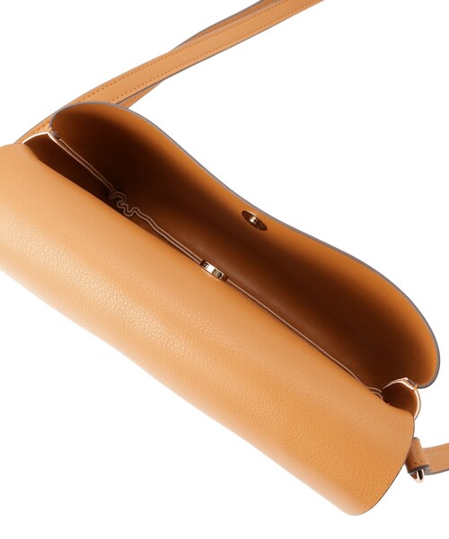 SHOO・LA・RUE（シューラルー）の「◆【軽量】ふわっと軽いフラップショルダーバッグ（ショルダーバッグ・レディース・ライトグレー/ブラック/イエロー・00）」の16枚目の写真