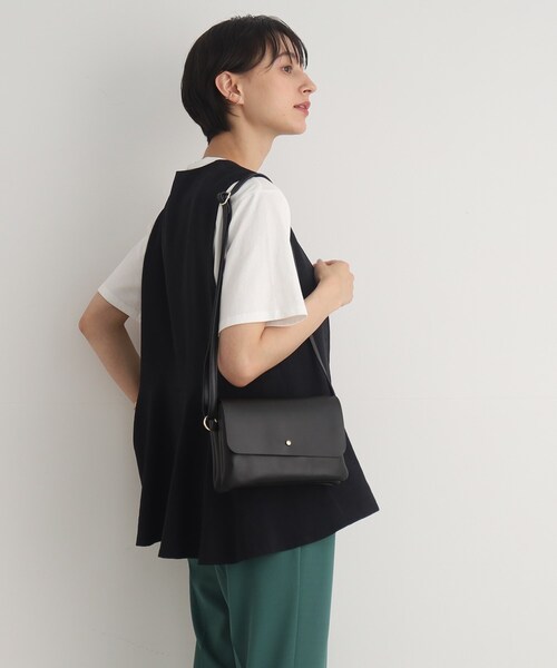 SHOO・LA・RUE（シューラルー）の「◆【軽量】ふわっと軽いフラップショルダーバッグ（ショルダーバッグ・レディース・ライトグレー/ブラック/イエロー・00）」の12枚目の写真