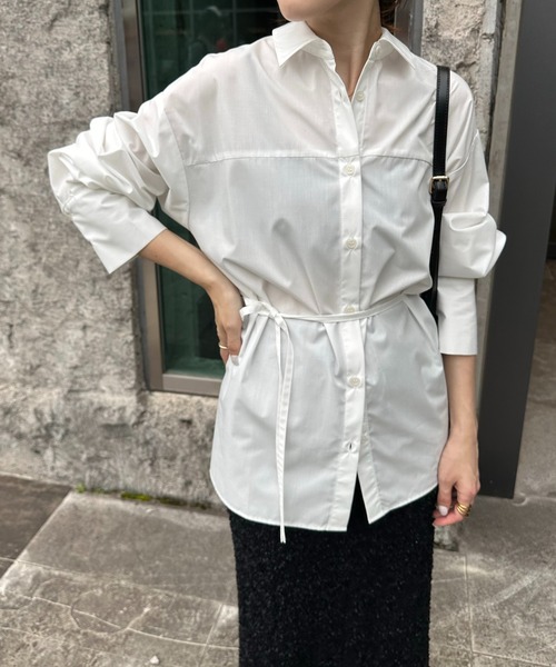 COLLAGE GALLARDAGALANTE（コラージュガリャルダガランテ）の「【OT】バックオープンシャツ（シャツ/ブラウス・レディース・サックスブルー/グリーン/ホワイト・FREE）」の2枚目の写真