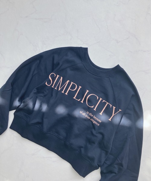 AS KNOW AS plus（アズノゥアズプラス）の「☆前後着用可能 2WAYラグランスウェットプルオーバー（スウェット・レディース・杢グレー/ネイビー/キナリ・FREE）」の3枚目の写真