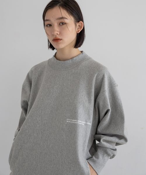 e/rm(イーアールエム)の「【e/rm】メッセージスウェット(スウェット・レディース・グレー系その他2/ベージュ/オフホワイト・FREE)」の2枚目の写真