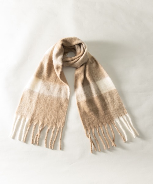 NYLAUS（ナイラス）の「Mohair Like Big Check Fringe Volume Scarf / モヘアライク ビッグチェック フリンジ ボリュームマフラー（マフラー・メンズ・グレー系/ブラウン系・FREE）」の3枚目の写真