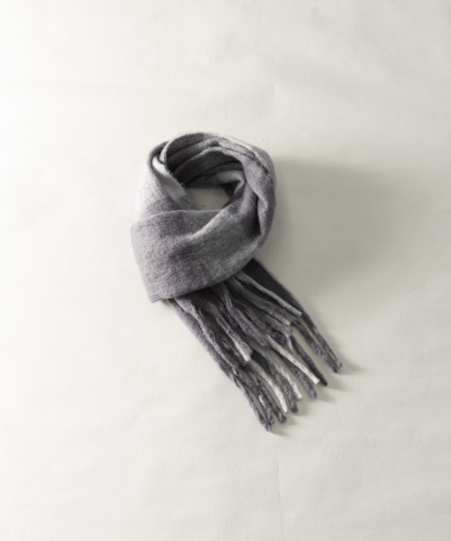 NYLAUS（ナイラス）の「Mohair Like Big Check Fringe Volume Scarf / モヘアライク ビッグチェック フリンジ ボリュームマフラー（マフラー・メンズ・グレー系/ブラウン系・FREE）」の6枚目の写真