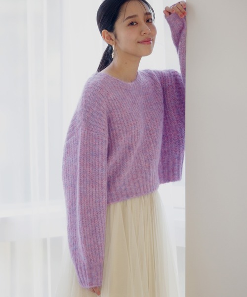 mysty woman（ミスティウーマン）の「ラウンドネックショートプルオーバー　989417（ニット/セーター・レディース・ライトグレー/チャコールグレー/ブルー/ピンク・FREE）」の4枚目の写真