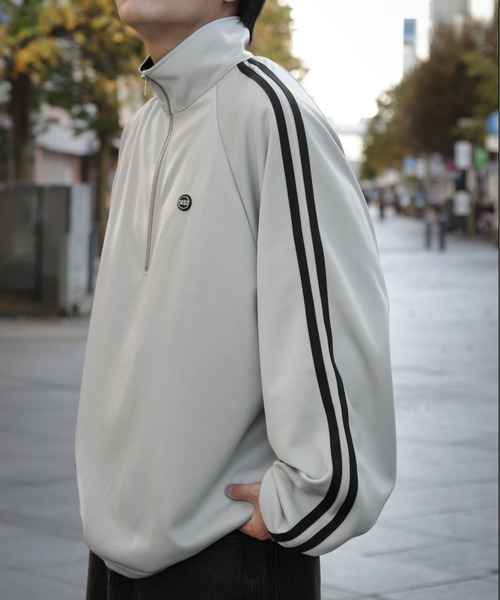 UNCORD（アンコード）の「【UNCORD】half zip track jaket/オーバーサイズ サイドライン ハーフジップ トラックジャケット ハーフジップ スウェット（スウェット・メンズ・オフホワイト/ブラック/グレー/ネイビー・X-LARGE/MEDIUM/LARGE）」の9枚目の写真
