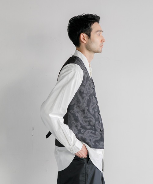 AMERICAN RAG CIE（アメリカンラグシー）の「ウールジャカードベスト（ベスト・メンズ・ブラック/ブラウン・M/L）」の15枚目の写真