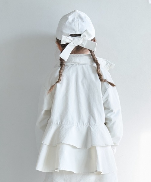 Lycee mine(リセマイン)の「【撥水加工】バックフリルAラインエブリデイマウンテンパーカ(収納袋付き)(ブルゾン・キッズ・エメラルド/ライトブルー/ライラック/ブラック/ピンク/ミント/ライトベージュ/アイボリー・130cm/100cm/120cm/150cm/140cm/110cm)」の17枚目の写真