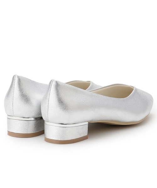 grove（グローブ）の「◆Vカットメタルパーツローヒールパンプス【人間工学】（パンプス・レディース・ベージュ/ブラック/シルバー・03/02/01）」の6枚目の写真