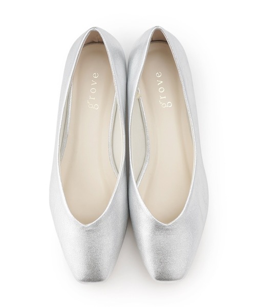 grove（グローブ）の「◆Vカットメタルパーツローヒールパンプス【人間工学】（パンプス・レディース・ベージュ/ブラック/シルバー・03/02/01）」の7枚目の写真