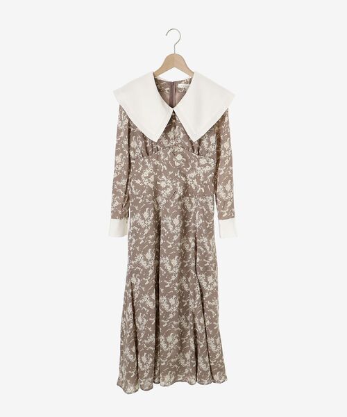 MAJESTIC LEGON（マジェスティックレゴン）の「ビッグカラー花柄ワンピース（ワンピース・レディース・ベージュ系その他2/グレー系その他/ブラック系その他・MEDIUM/SMALL）」の5枚目の写真