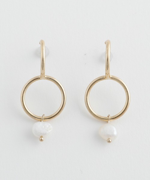 JewCas（ジュアキャス）の「ノットアレ【金属アレルギー対応】 淡水パールpearlピアス[NOA0076]（ピアス（両耳用）・レディース・シルバー/ゴールド・FREE）」の3枚目の写真