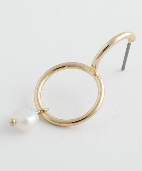 JewCas（ジュアキャス）の「ノットアレ【金属アレルギー対応】 淡水パールpearlピアス[NOA0076]（ピアス（両耳用）・レディース・シルバー/ゴールド・FREE）」の4枚目の写真
