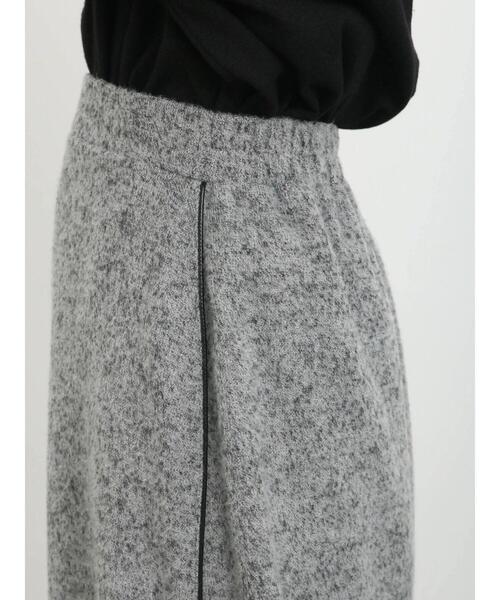 Samansa Mos2 blue(サマンサモスモスブルー)の「合皮パイピングタイトスカート(スカート・レディース・ブラウン/グレー/チャコールグレー・F)」の21枚目の写真