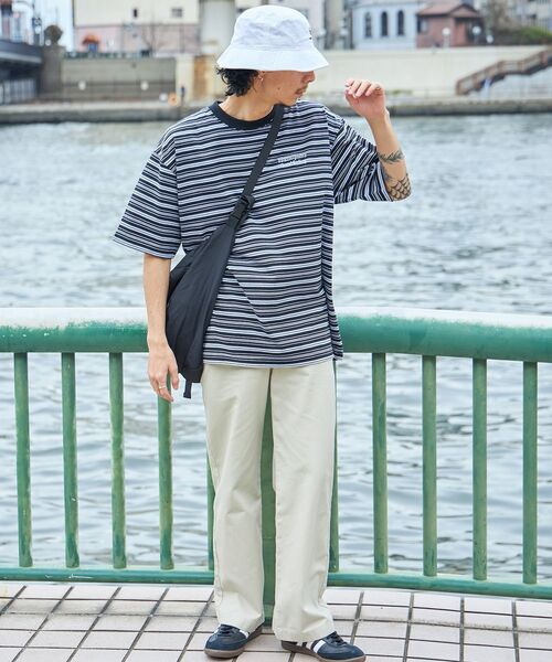 FFEIN(フェイン)の「*新色追加【FFEIN(フェイン)】 ロゴ刺繍マルチボーダー半袖Tシャツ / リンガー 配色 マルチボーダー 刺繍 ブランドロゴ(Tシャツ/カットソー・メンズ・ネイビー/ブラック/グレー/ブラウン/ホワイト・LARGE/SMALL/MEDIUM/X-SMALL)」の10枚目の写真