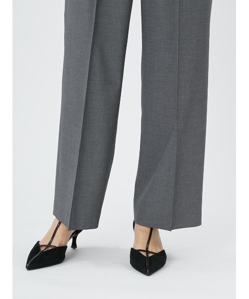 【美品✨現行】FRAY I.D ピンタックストレートパンツ 24SS FRAY I.D（フレイアイディー）の「ピンタックストレートパンツ