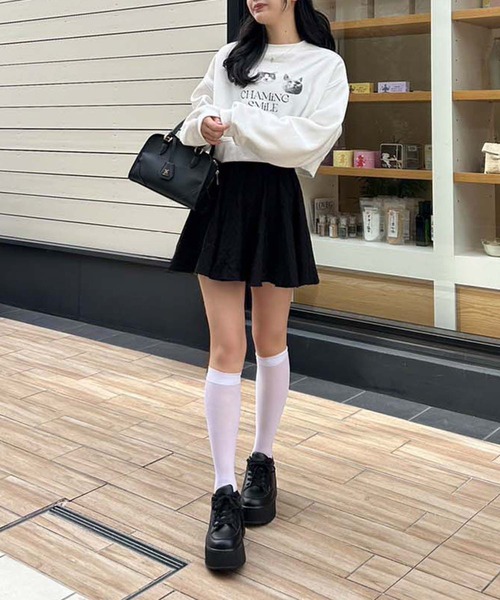 one after another NICE CLAUP(ワンアフターアナザーナイスクラップ)の「コットンボリュームミニスカート(スカート・レディース・ホワイト系その他/オフホワイト/ブラック・FREE)」の14枚目の写真