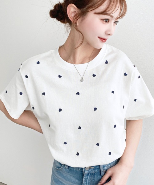 45R ガディステッチ Tシャツ ブラウス 刺繍 レディース 美品 30％off】STステッチ刺繍シャツ(ホワイト×ブラウン) - seventen