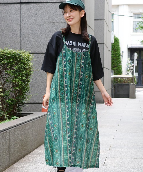 チチカカ(チチカカ)の「エスパンディキカプリントキャミソールワンピース(ワンピース・レディース・グリーン/ブルー/レッド・FREE)」の2枚目の写真