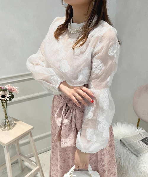 apres jour(アプレジュール)の「パールネックレス付きブラウス【ZOZOTOWN限定アイテム】(シャツ/ブラウス・レディース・ブラック/パープル/オフホワイト/ホワイト系その他・X-LARGE/フリー)」の22枚目の写真
