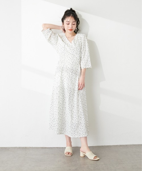 natural couture(ナチュラルクチュール)の「WEB限定 / レトロ小花ワンピース(ワンピース・レディース・その他4/その他1/その他2/その他3・MEDIUM/LARGE)」の6枚目の写真