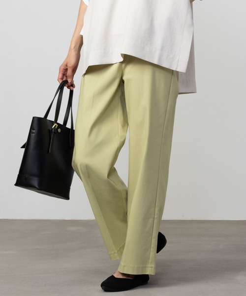 HusHusH（ハッシュアッシュ）の「HusHush ハッシュアッシュ らく美パンストレートパンツ（その他パンツ・レディース・ブラック/イエロー系その他/グレイッシュベージュ・S/M/L）」の13枚目の写真