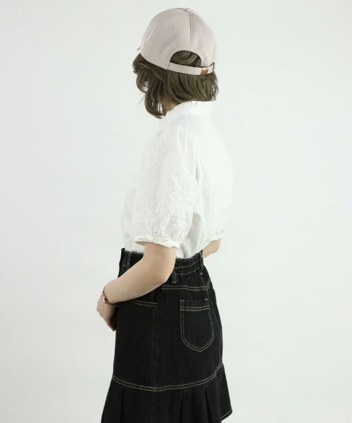 F i.n.t（フィント）の「袖口プチリボンジャガードブラウス/fint（シャツ/ブラウス・レディース・クリーム/オフホワイト・FREE）」の5枚目の写真