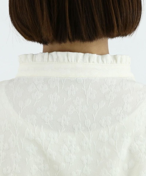 F i.n.t（フィント）の「袖口プチリボンジャガードブラウス/fint（シャツ/ブラウス・レディース・クリーム/オフホワイト・FREE）」の10枚目の写真