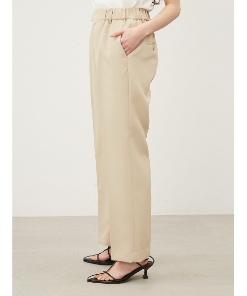 Mila Owen（ミラオーウェン）の「ウエストゴムセンタープレスセミワイドパンツ（その他パンツ・レディース・イエロー/アイボリー/ブラック・1/0）」の6枚目の写真