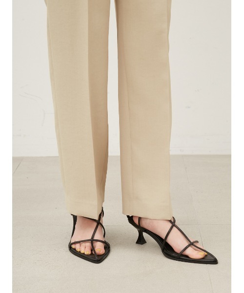 Mila Owen（ミラオーウェン）の「ウエストゴムセンタープレスセミワイドパンツ（その他パンツ・レディース・イエロー/アイボリー/ブラック・1/0）」の12枚目の写真