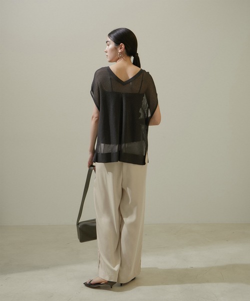 SALON adam et rope'（サロン アダム エ ロペ）の「リラックスイージーパンツ【洗える】（その他パンツ・レディース・ベージュ/ブラック・S/M）」の11枚目の写真