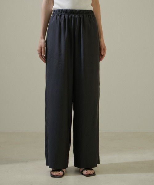 SALON adam et rope'（サロン アダム エ ロペ）の「リラックスイージーパンツ【洗える】（その他パンツ・レディース・ベージュ/ブラック・S/M）」の14枚目の写真