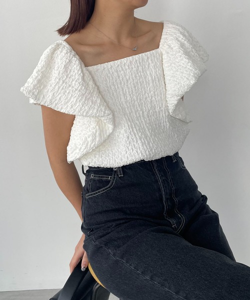 CAPRICIEUX LE'MAGE（カプリシューレマージュ）の「バルーンスリーブスクエアブラウス（シャツ/ブラウス・レディース・ブラック/ホワイト・FREE）」の3枚目の写真