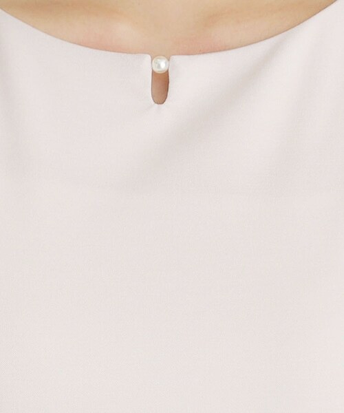 index(インデックス)の「◆《6color》UV フレアスリーブトップス フロントパール調デザイン【接触冷感/洗濯機洗い可】(Tシャツ/カットソー・レディース・ナチュラル/ブラウン系その他/オフホワイト/ネイビー/ライトブルー/ネイビー系5・38/42/36/40)」の19枚目の写真