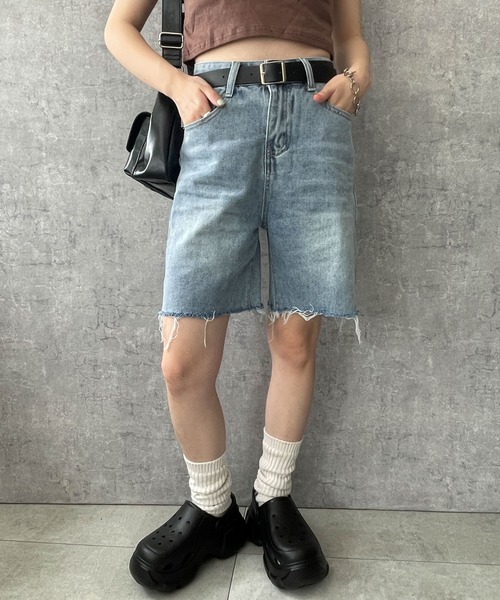 WEGO（ウィゴー）の「WEGO/ベルト付きハーフデニムパンツ（デニムパンツ・レディース・ブルー系1・MEDIUM/LARGE）」の7枚目の写真