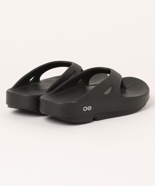 OOFOS(ウーフォス)の「【OOFOS】200050-Black OOriginal(サンダル・レディース・ブラック・24cm/25cm/26cm/27cm/28cm/29cm/23cm)」の2枚目の写真