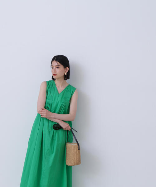 N.(N. Natural Beauty Basic)(エヌエヌナチュラルビューティーベーシック)の「◆タックショルダーコットンボイルワンピース(ワンピース・レディース・ピンク/グリーン/ブラック・SMALL/MEDIUM)」の9枚目の写真