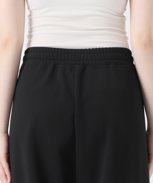 EVERYDAY I LIKE.(エヴリディアイライク)の「ミニマルトラックパンツ(スラックス・レディース・ブラック・38/36/34)」の8枚目の写真