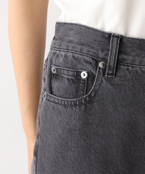 LEPSIM(レプシィム)の「切り替えデニムパンツ 120806(デニムパンツ・レディース・ブルー/チャコールグレー・LARGE/MEDIUM)」の21枚目の写真