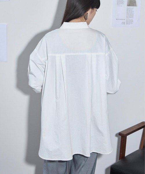THE YOn(ザヨン)の「レタリングプリントルーズフィットシャツ(シャツ/ブラウス・レディース・グレー/オフホワイト・FREE)」の20枚目の写真