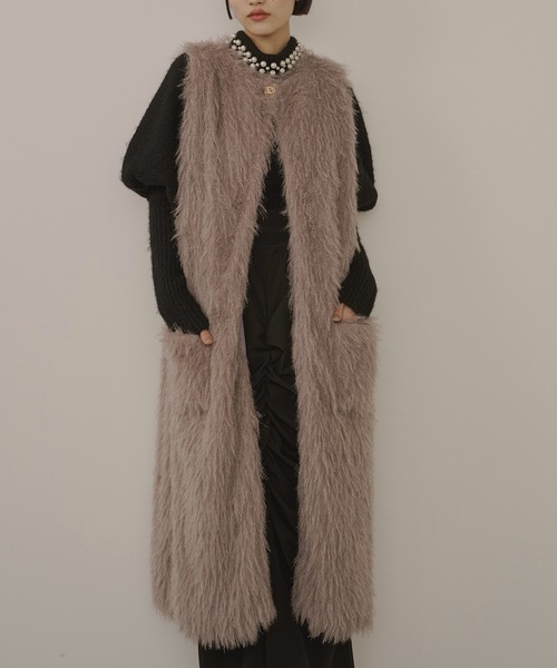 VIOLETTA（ヴィオレッタ）の「ファーフリンジロングベスト